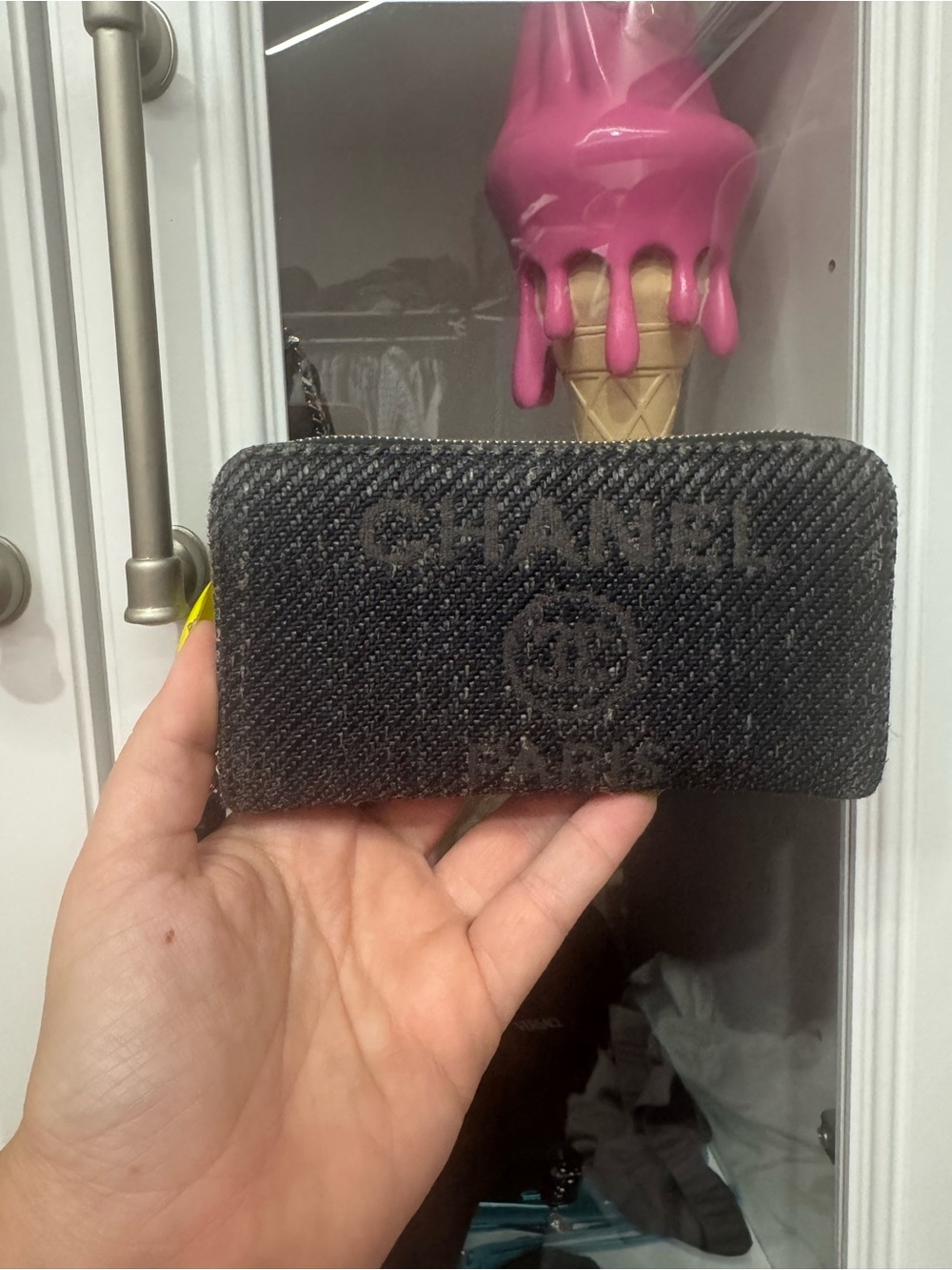 CHANEL Black Textured Zip-Around Card Case